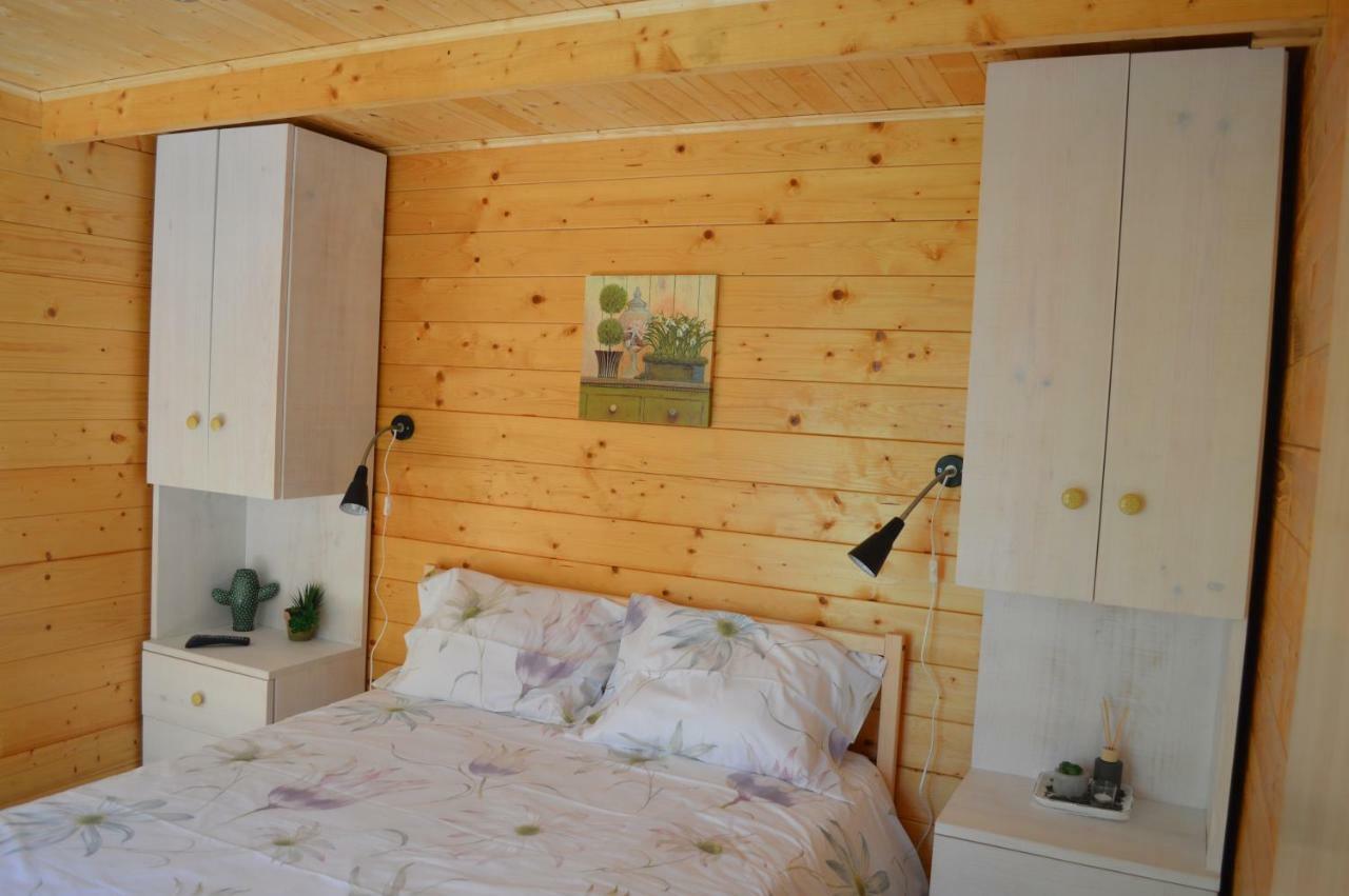 Bamboo Guest House Agueda Bagian luar foto